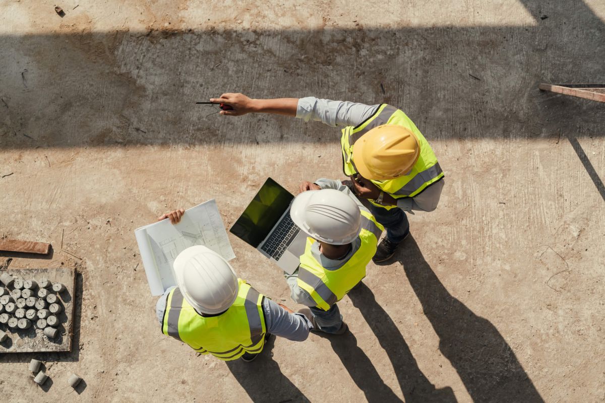 manager-equipe-chantier
